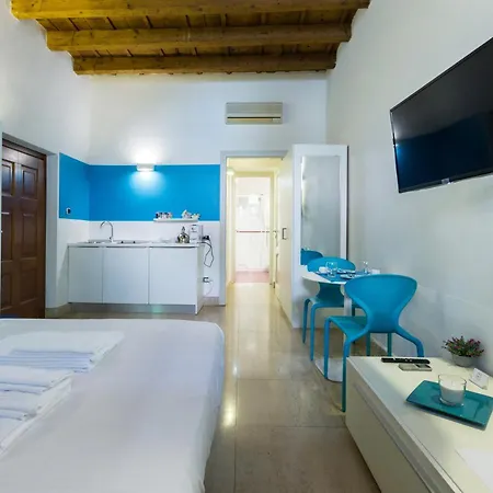 Palazzo Cavalli Pasquini Apartment *