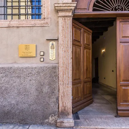 Palazzo Cavalli Pasquini * Verona