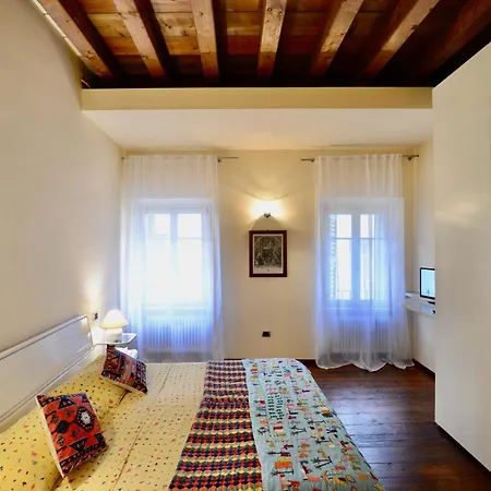 Palazzo Cavalli Pasquini 아파트 *