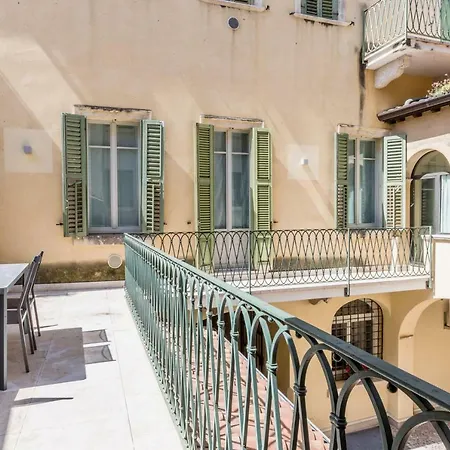아파트 Palazzo Cavalli Pasquini 베로나