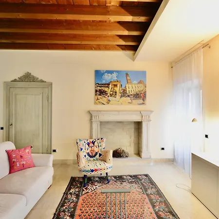 Palazzo Cavalli Pasquini *