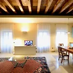 Apartamento Palazzo Cavalli Pasquini