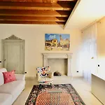 Palazzo Cavalli Pasquini *
