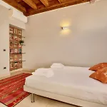 Apartamento Palazzo Cavalli Pasquini