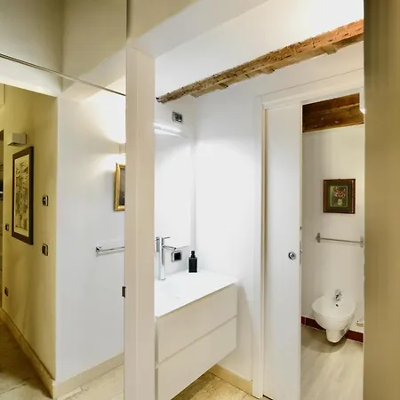 Palazzo Cavalli Pasquini Apartamento *