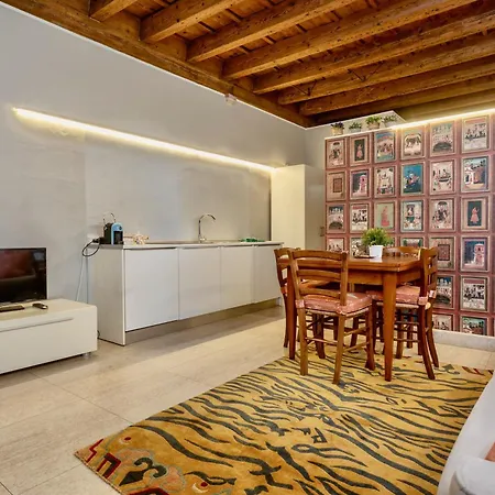 Apartamento Palazzo Cavalli Pasquini