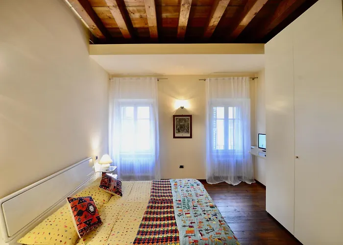 Palazzo Cavalli Pasquini Appartement *