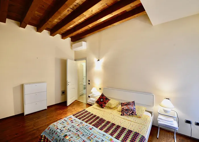 Palazzo Cavalli Pasquini Appartement *