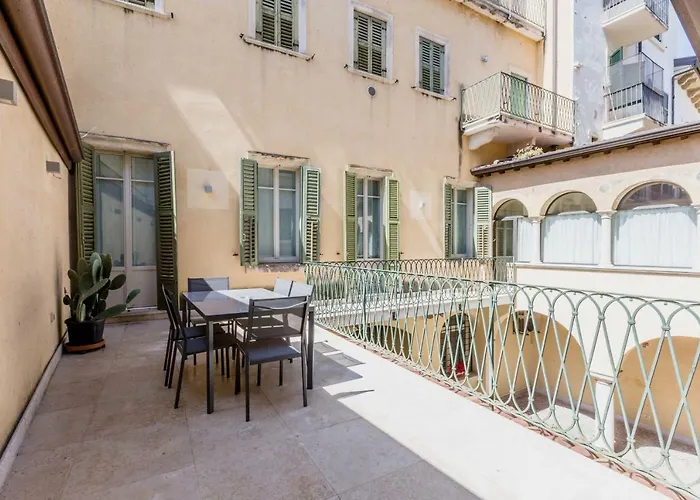 Palazzo Cavalli Pasquini *